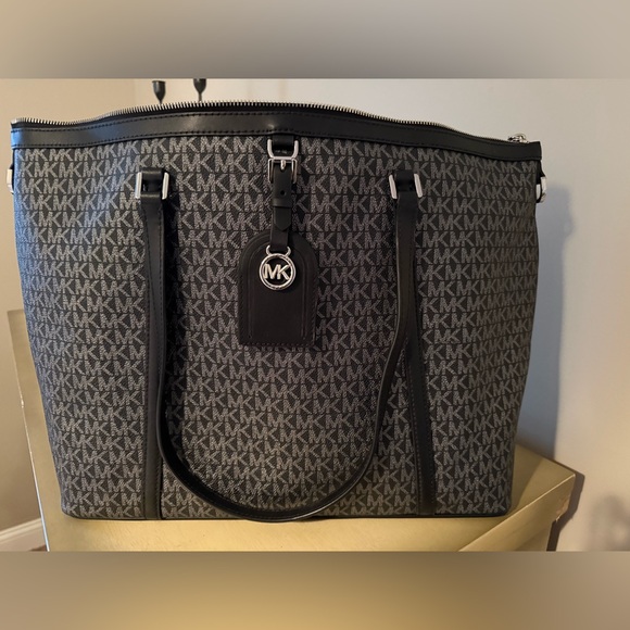 Michael Kors Handbags - Heritage Large Metallic Logo Top-Zip Tote Bag